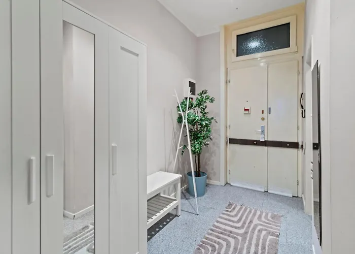 Апартаменты Charming Retreat - Close To Akh And Metro U6