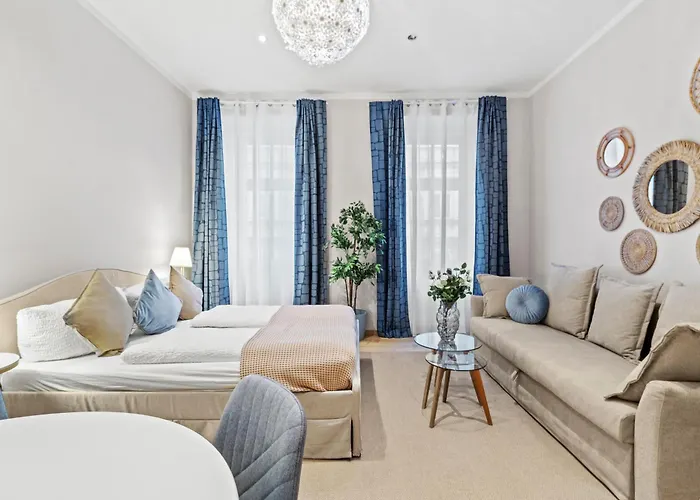 Апартаменты Charming Retreat - Close To Akh And Metro U6