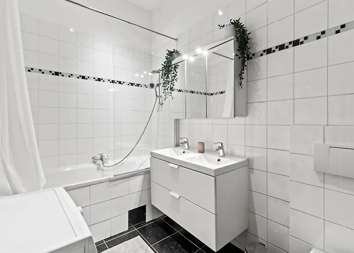 Charming Retreat - Close To Akh And Metro U6 Апартаменты
