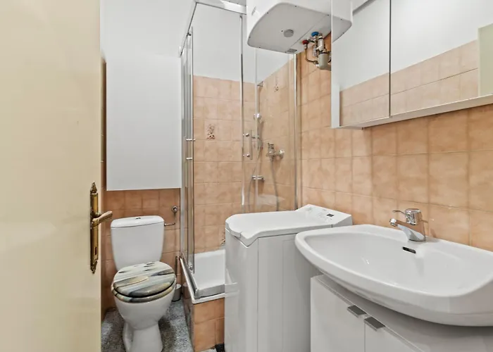 Charming Retreat - Close To Akh And Metro U6 Апартаменты *