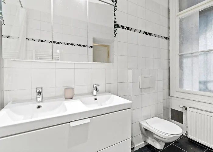 Charming Retreat - Close To Akh And Metro U6 *