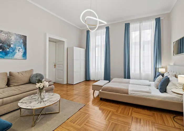 Charming Retreat - Close To Akh And Metro U6 *