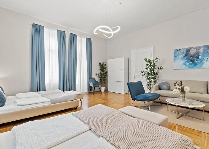 Charming Retreat - Close To Akh And Metro U6 Апартаменты *